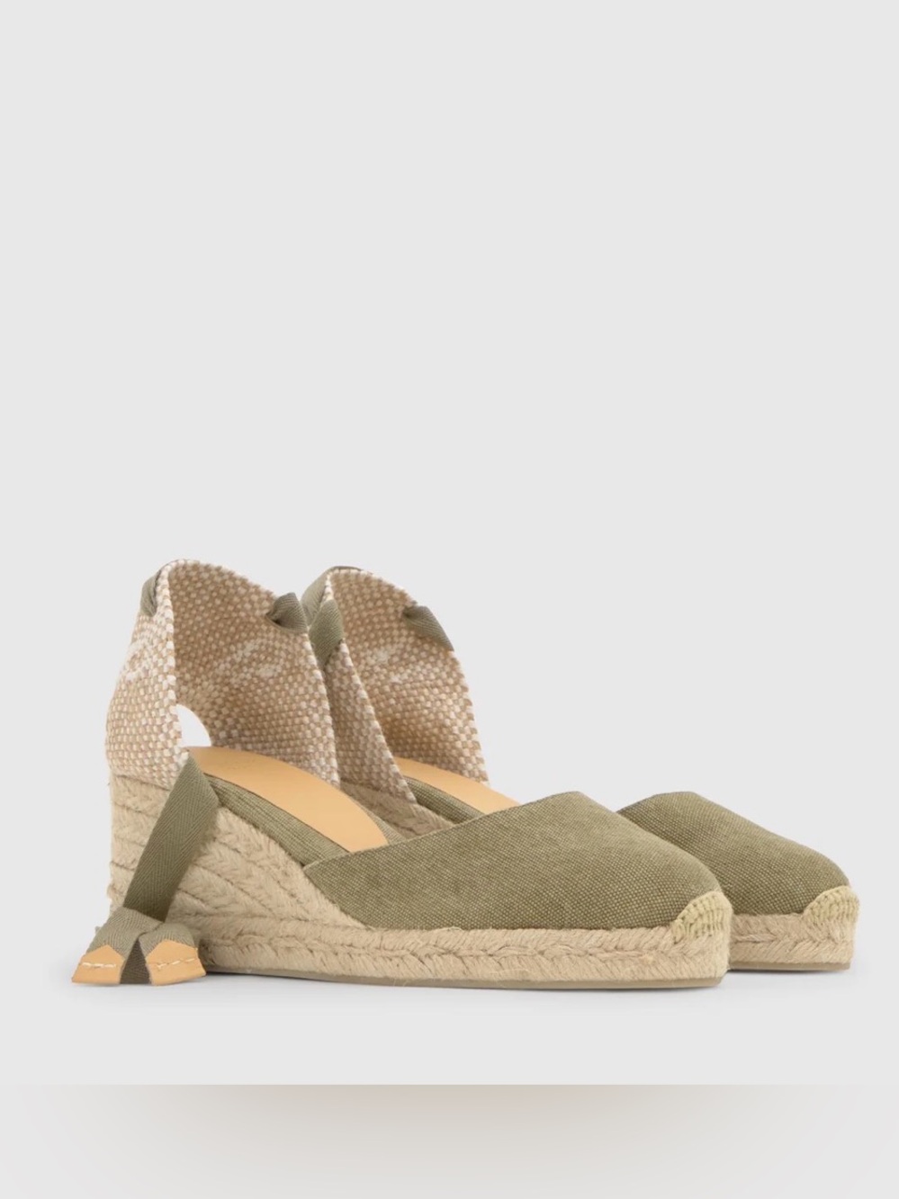 Castañer Carina Canvas Wedge
Espadrilles Olive Green Size 37